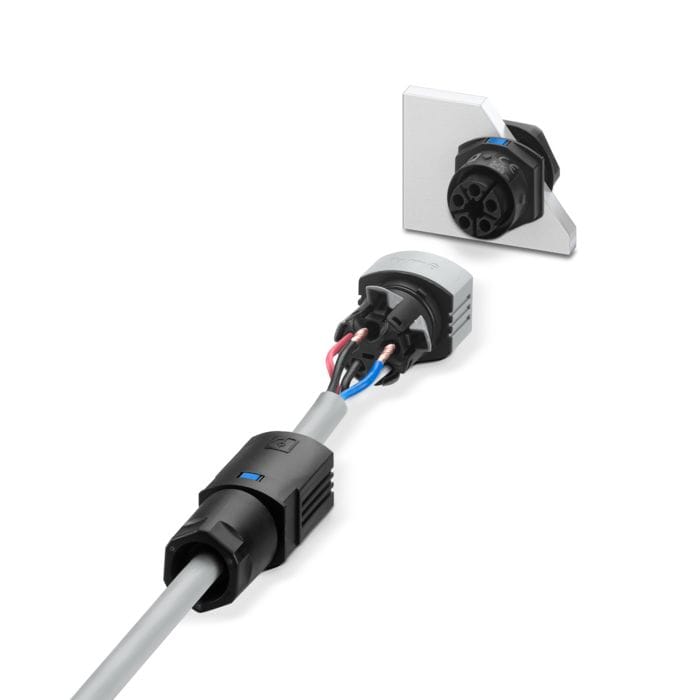 Plug-in DC Device Output