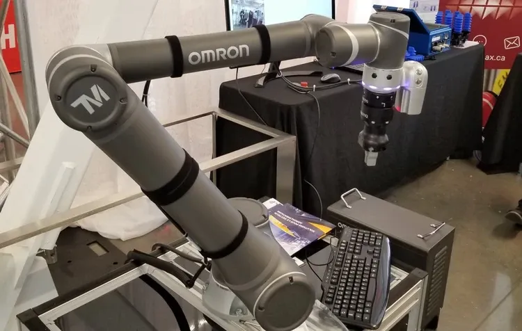 La Différence Entre les Robots Industriels Traditionnels et les Robots Collaboratifs